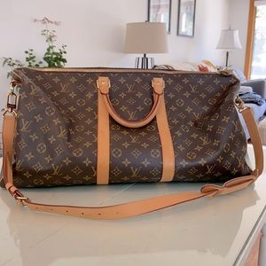 Louis Vuitton  over travel bag